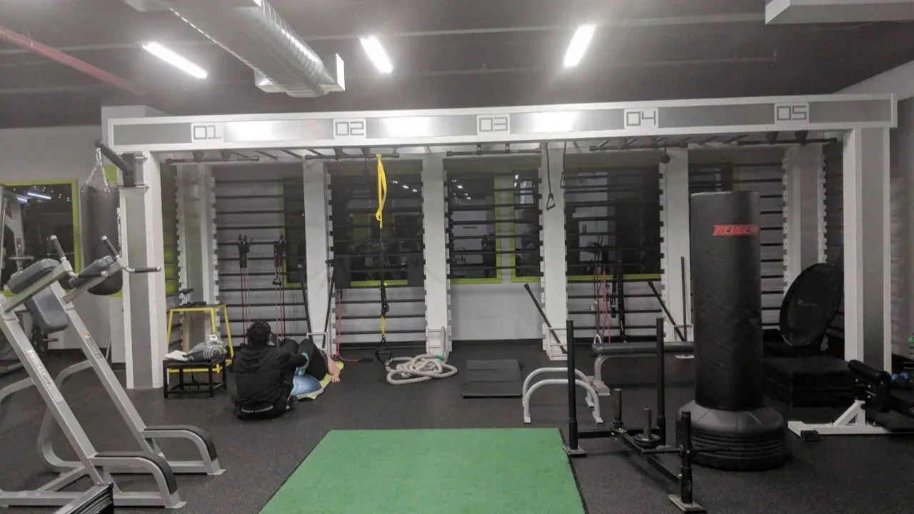 Queenax installation – New York, United States
